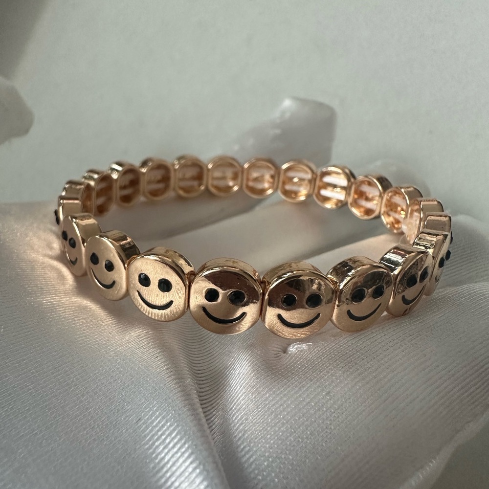 LG style smiley face bracelet